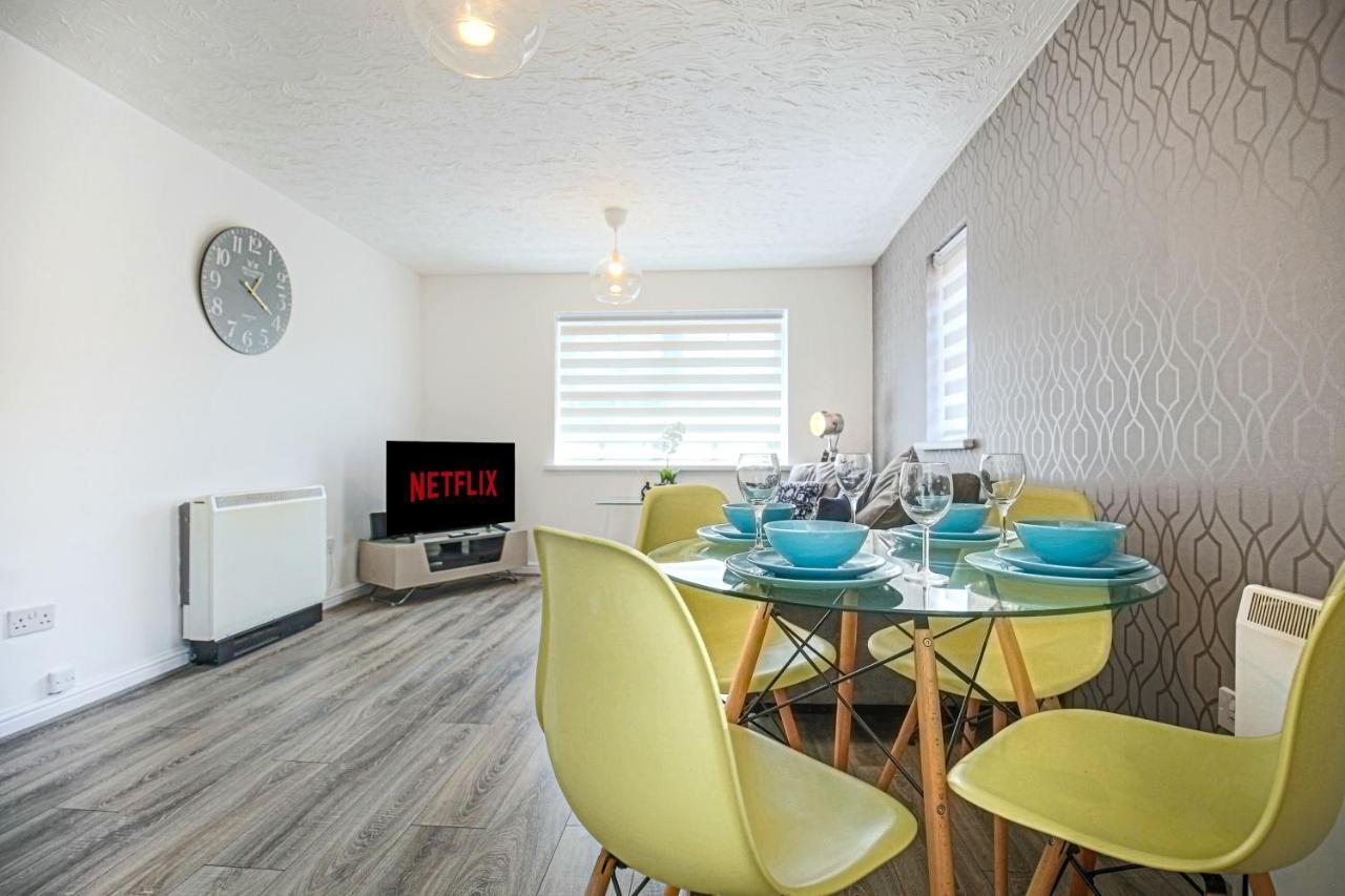 Delightful 2 Bed Apartment For Bicester Outlet Shopping By Platinum Key Properties Екстериор снимка