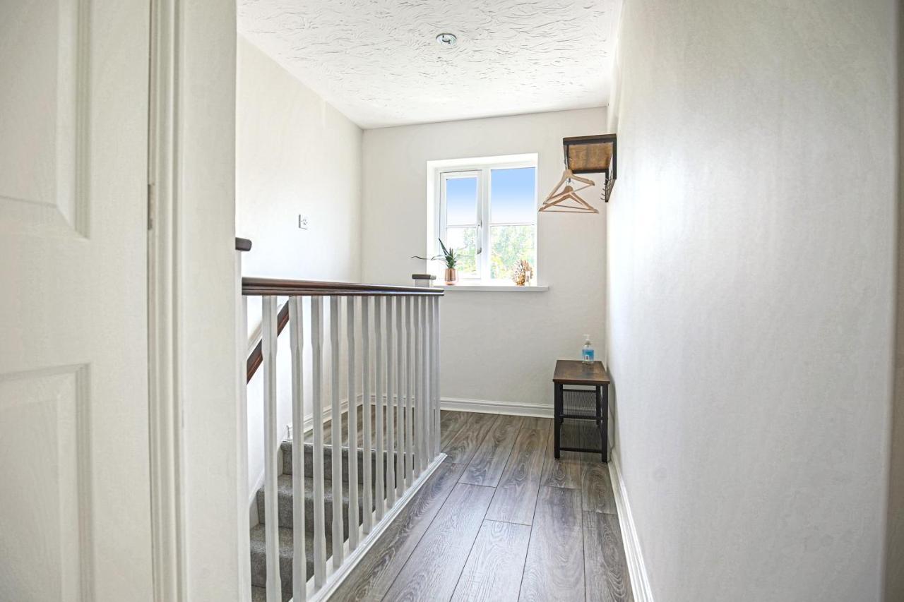 Delightful 2 Bed Apartment For Bicester Outlet Shopping By Platinum Key Properties Екстериор снимка
